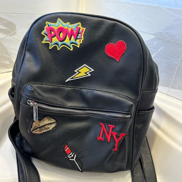 Other - 💥Graphic Bookbag💥